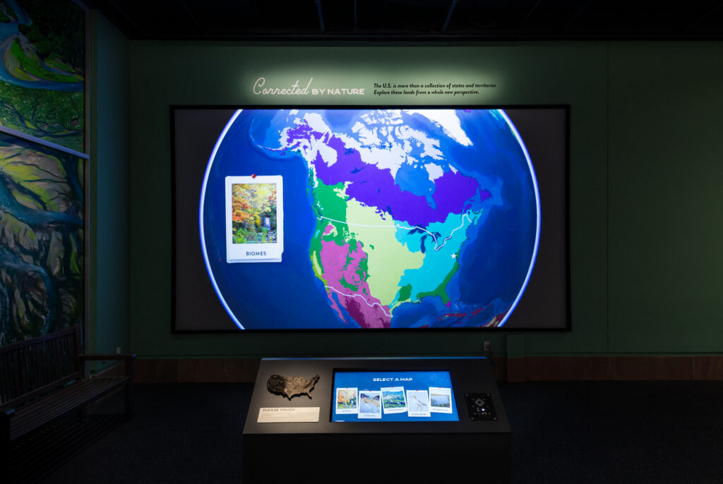 Iowa’s pearl button industry featured in Smithsonian exhibit